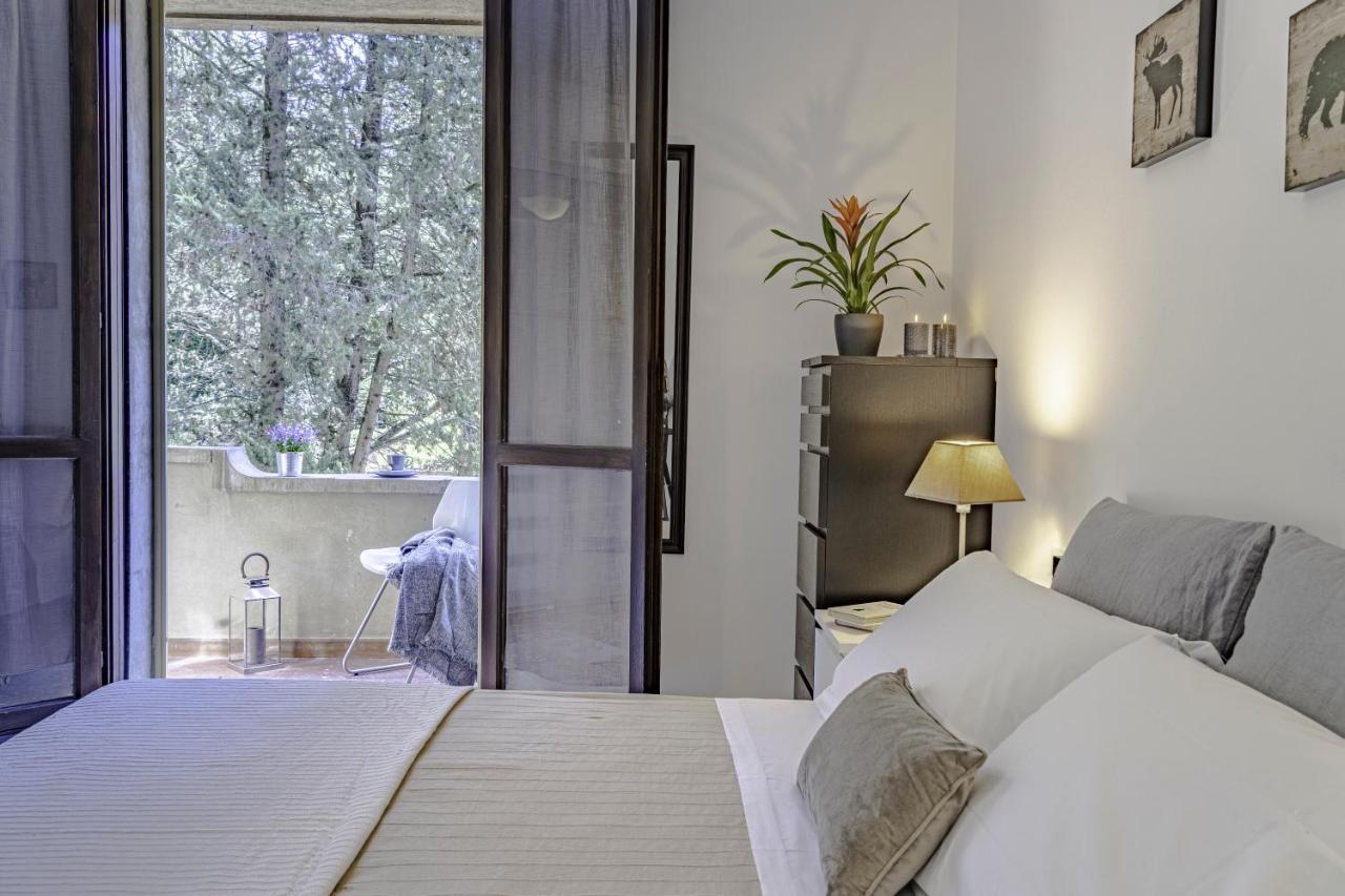 Cozy Roman Apartment With Parking Florence Extérieur photo